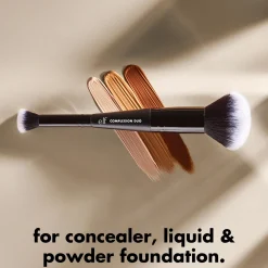 Concealer & Foundation Complexion Duo Brush