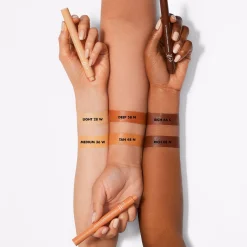 Flawless Brightening Concealer
