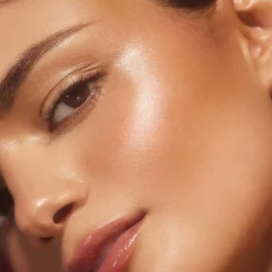 Glow Reviver Quad Goals Lip Oil Kit