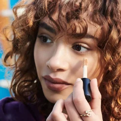 16HR Camo Concealer