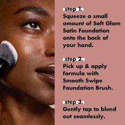 Smooth Swipe Foundation Brush