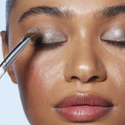 Wide Tapered Eyeshadow Brush